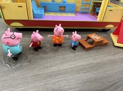 Peppa Pig Transforming Camper Van RV Playset w/ Sounds – 99% Complete Set Toy