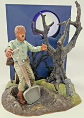 Universal Studios Monsters THE WOLF MAN Figure Cemetary Diorama 2003 Jakks