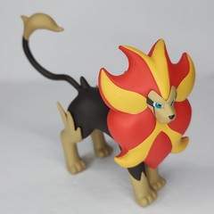 Pokemon Scale World 3″ 1:20 Scale Pyroar Kaenjishi Mini Figure Nintendo