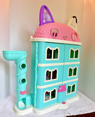 Gabby’s Dollhouse Purrfect Playset 2FT Tall Figures Cats Accessories Works