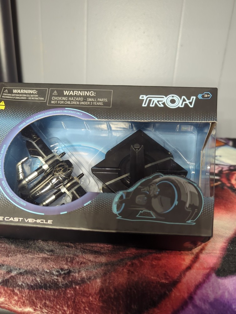Disney Parks Exclusive Tron Lightcycle Light Jet Die Cast Vehicle Toy