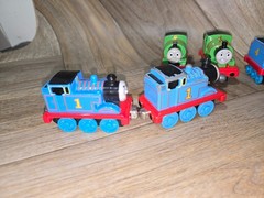 Thomas & Friends Take N Play Along Train Diecast Metal Thomas & Percy – 2002