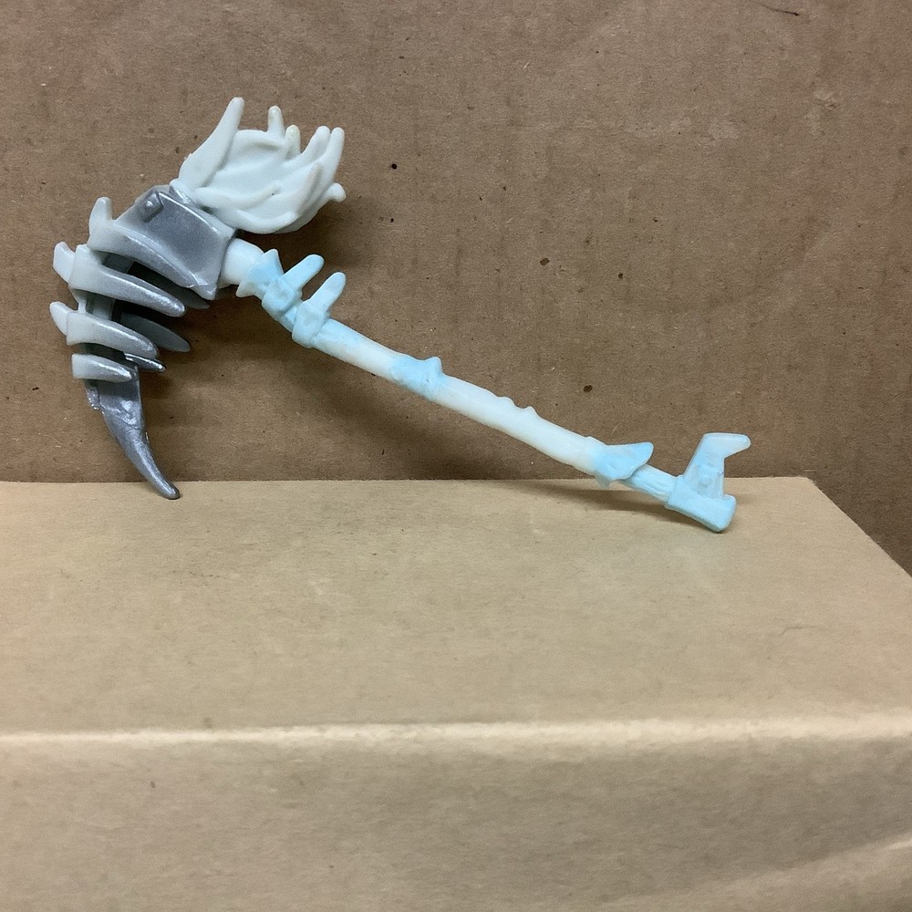 Fortnite Legendary Series Frozen Raven 6″ Collectible Action Figure Staff Weapon