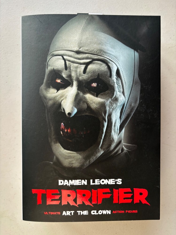 NECA Damien Leone’s Terrifier Movie Art The Clown Ultimate 7″ Action Figure