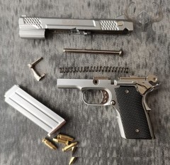 SEIKO Smith & Wesson 945 Eject Toy Gun 1:3 Mini Guns Model Highly Detailed Rare