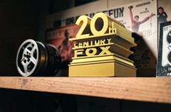 3D Printed 20th Century Fox Figurine Gold Decor 3.41×3.31×2.73 New