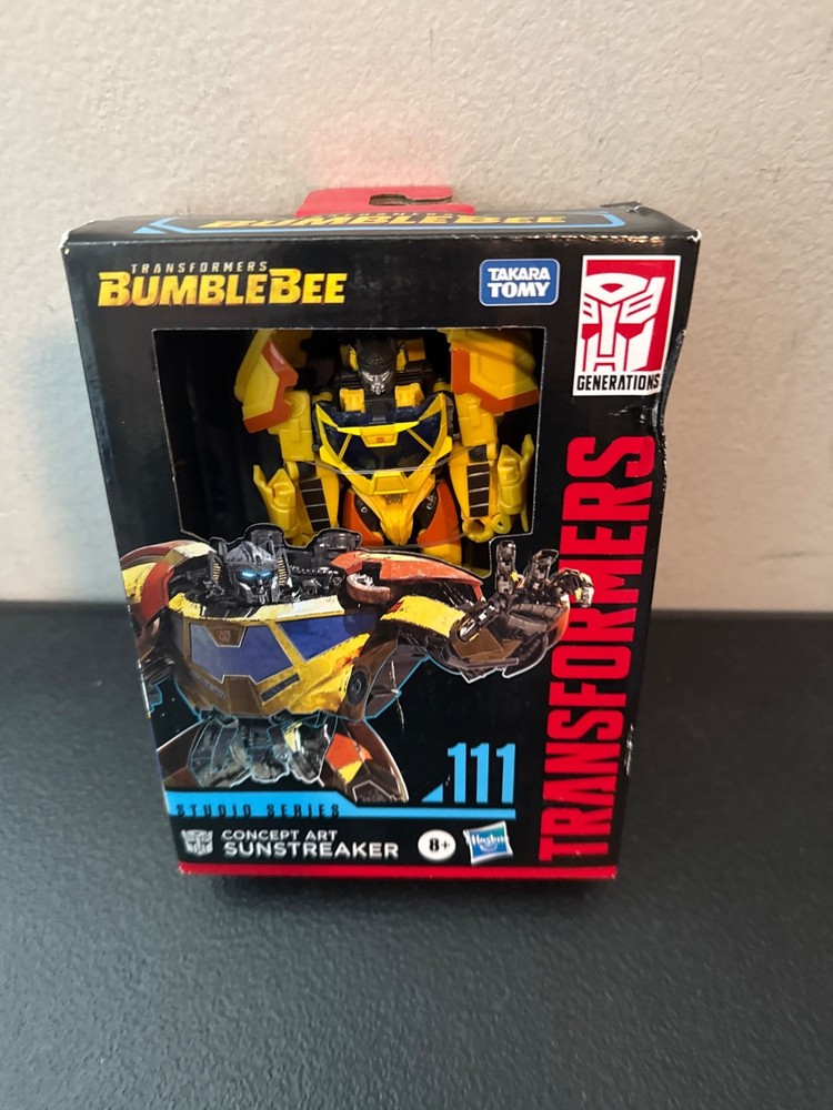 Hasbro Transformers Studio Series SS111 Deluxe Sunstreaker New sealed box damage