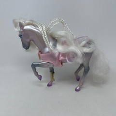 Kenner Fashion Fillies Chloe Horse Figure Silver Mare White Brushable Mane READ