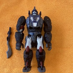 Hasbro Kingdom Optimus Primal Transformer Action Figure w/ Sword. In-complete.