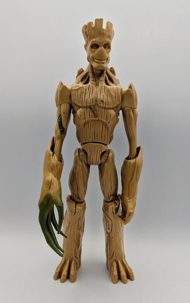 Hasbro Marvel 2016 Guardians of the Galaxy Growing Groot Action Figure