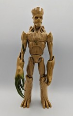 Hasbro Marvel 2016 Guardians of the Galaxy Growing Groot Action Figure