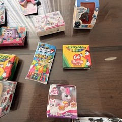 Bundle Lot Of Zuru Mini Brands 33 Total, Mixed, Sponge Bob
