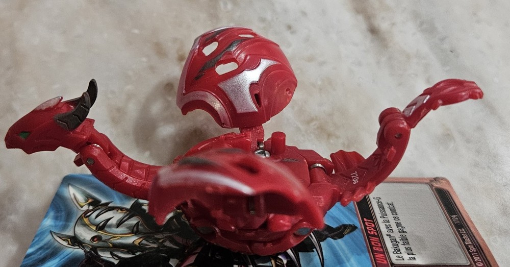 Bakugan Crismon & Pearl Dharak