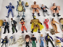Large Lot Vintage 1990’s Action Figure Toys Dragonball Z Star Wars Power Rangers