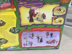 UNIVERSAL STUDIOS/PLAYMATES VINTAGE 2000 PLAYSET “HOW THE GRINCH STOLE CHRISTMAS