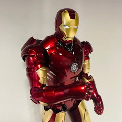 Marvel Avengers Iron Man Mark 3 MK3 Ironman LED Light Figure 1:10 Model Z.D Toys