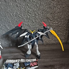 Bandai Gundam Universe Mobile Suit Action Figure Mixed Lot of 4 + 1 Model Kit