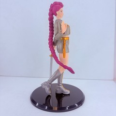 Kpop Demon Hunters Anime 7″ Figure Gray Suit Statues Toy Decor Doll – Rumi