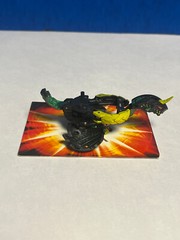 AVIOR BLACK DARKUS 620G GUNDALIAN INVADERS BAKUGAN W/ CARD