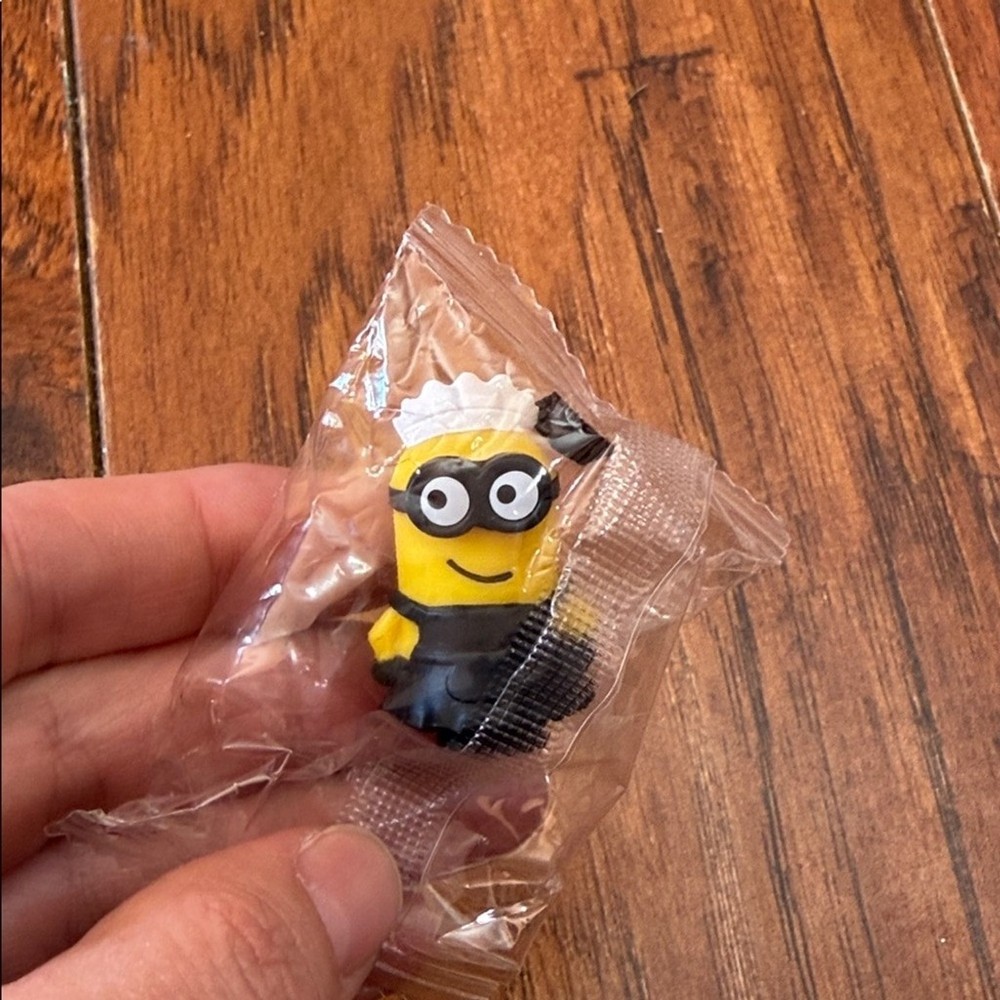 Despicable Me Minions Mini 1.25” Maid Action Figure Vinyl PVC Toy
