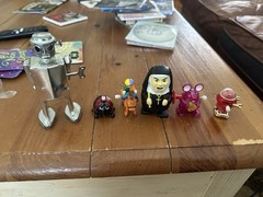 6 Tabletop Miniature Action Figures Tabletop Army (At Least 4 Will Move)