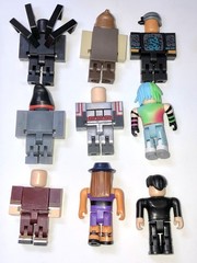 R0BL0X Action Figures Lot Of 9x Figures Mixed Lot Toys Characters No Codes