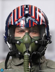 1/6 Scale Top Gun – Pete Mitchell Naval Aviator Lieutenant – MINT IN BOX
