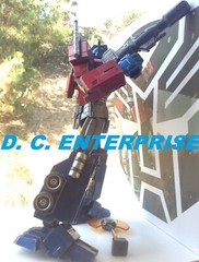 TRANSFORMERS G1 THREEA CLASSIC EDITION OPTIMUS PRIME ONE/500 LIMITED RELEASE2017