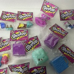 Shopkins Sweet Spot Food Fair Playset Gumball Machine Plus Several Figures More