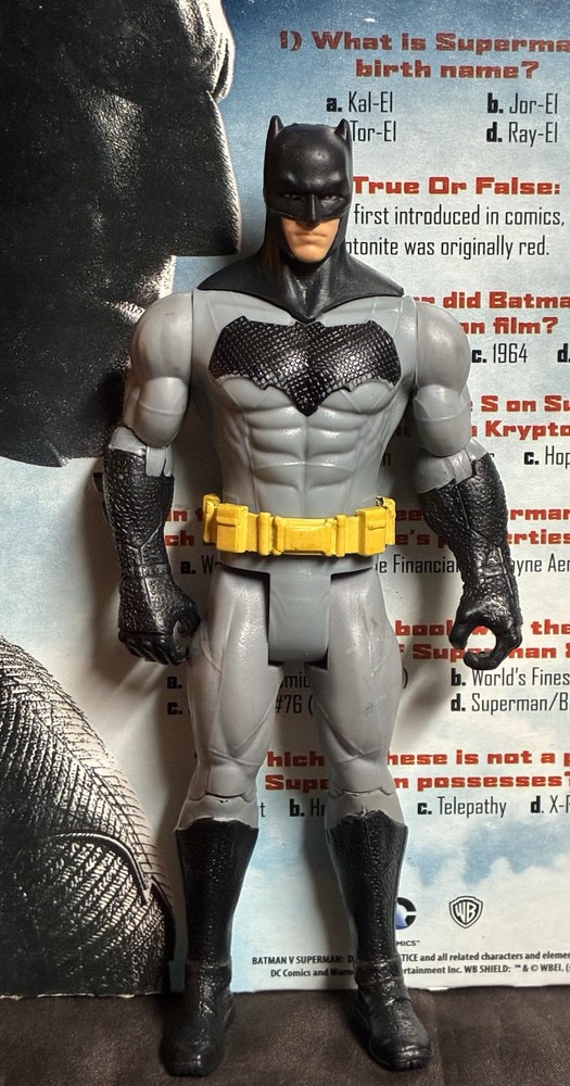 Mattel Batman v Superman Dawn of Justice Grapnel Blast Batman Figure 6” Batfleck