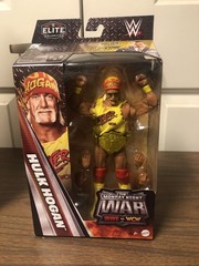 Walmart Exclusive WWE/ WCW Monday Night Wars Hulk Hogan Figure Misb Nice!