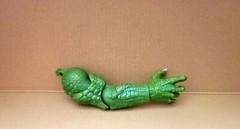 Mattel DC Multiverse Right Arm for Killer Croc BAF