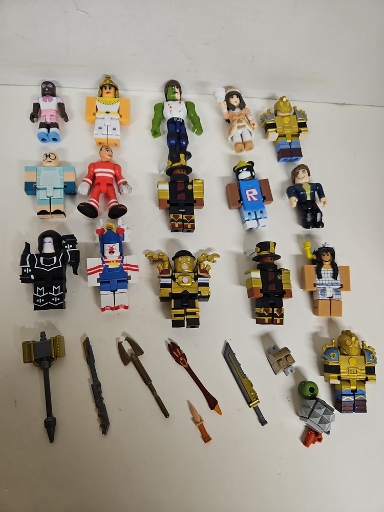 Roblox Toys Action Figures Lot Of 16+ Some Accessories