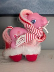 My Little Pony G3 Snow ‘El With Accessories And Card