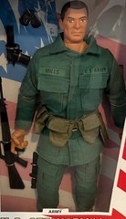 Soldiers of the World U.S. Serviceman Memorial Vietnam War Army 12″ Figure