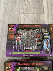 Jazwares Five Nights At Freddy’s Endo Series Wave 3 Wolf Freddy Gator Chica Set