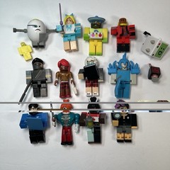 R0BL0X Toys Series Lot Of 12 Figures With Accessories No Codes