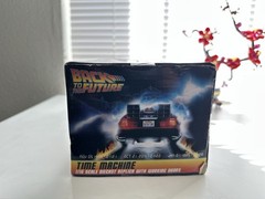 Back to the Future Time Machine 1/16 Scale Die-Cast Replica DeLorean Neca
