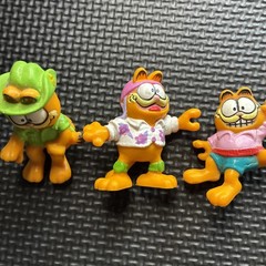 Vintage Lot 11 Pvc Figures Flintstones, The Muppets, Bugs Bunny, Garfield, ET