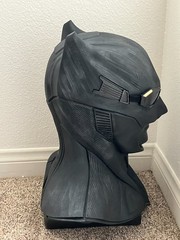 DC Justice League 1:1 Batman Helmet Replica Prop Wearable Helmet Mask (NEW)