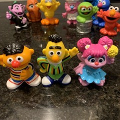Sesame Street Workshop Lot Of 11 Figures 3” Tall Hasbro 2013-2021 EUC