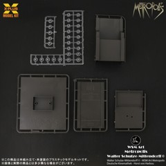 Metropolis Maschinenmensch Maria 1:8 Scale Model Kit Figure X-PLUS Silver Screen