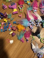 Large Lot Of Hasbro Dreamworks Trolls World Tour Mini Figures Poppy Branch