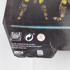 NECA AVP Masked Scar Predator 8″ 1:12 Toy Action Figure Deluxe – BNIB BOX DAMAGE