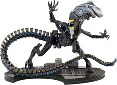 Quantum Mechanix (QMx) Aliens Q-Fig Max Elite- ALIEAN QUEEN Figure New In Stock