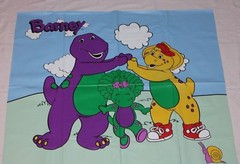 NEW IN PACKAGE 1997 VINTAGE LYONS BARNEY VINYL BANNER FOR BIRTHDAY PARTY 30″X35″