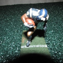 McFarlane 2004 Marshall Faulk NFL St. Louis Rams 3″ Figure (open/loose)