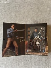 Ash Vs Evil Dead NECA, SIGNED by Bruce Campbell Horror cult Movie Figure