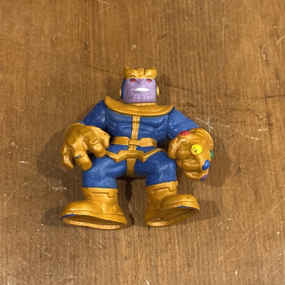 Marvel Super Hero Squad Thanos Figure 2009 Hasbro Infinity Gauntlet