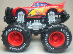 Disney Pixar Cars Deluxe Monster Truck Lightning McQueen Offroad Diecast 1:55 FC